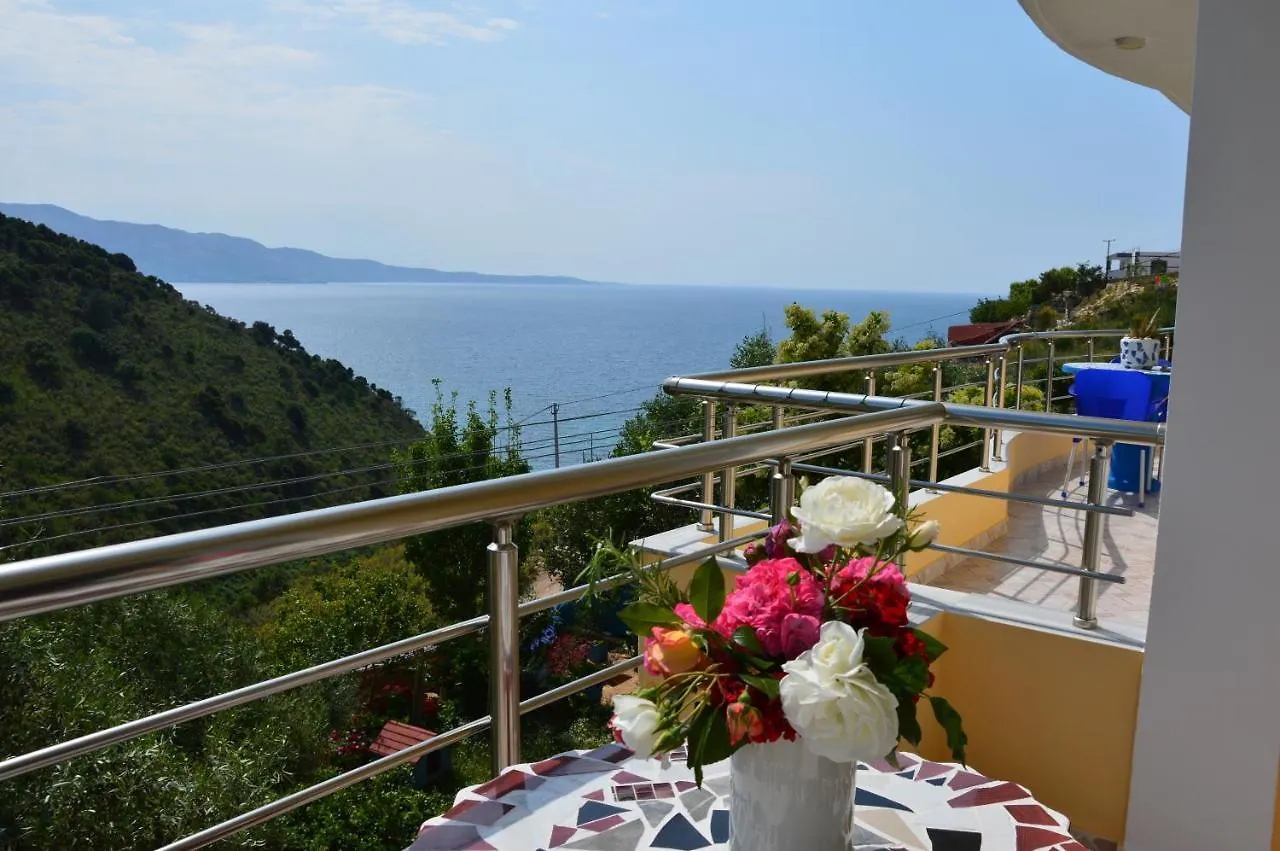*** Aparthotel Mirror Beach Ksamil - Vila Zervo Sarande Albania
