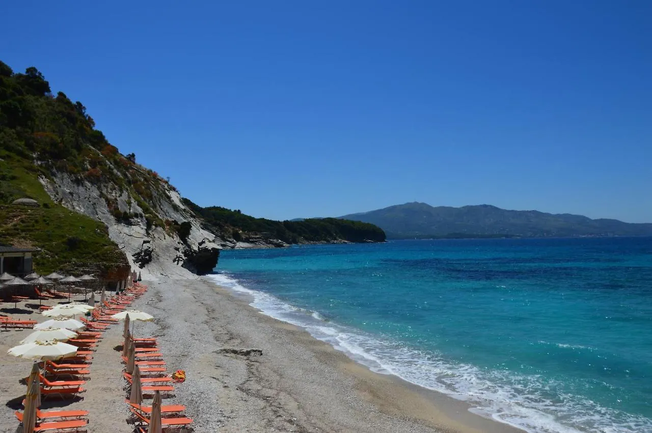 Mirror Beach Ksamil - Vila Zervo Saranda 3*,