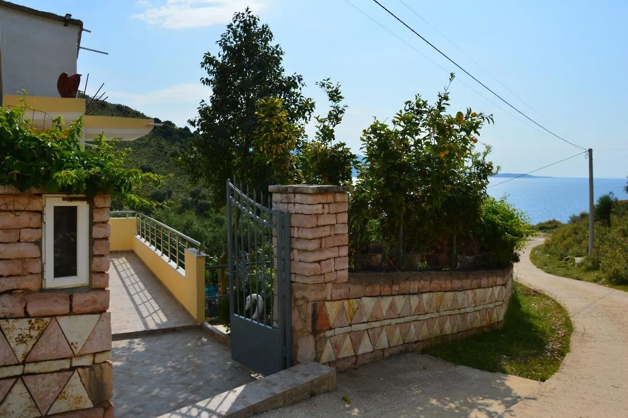 Aparthotel Mirror Beach Ksamil - Vila Zervo Sarande