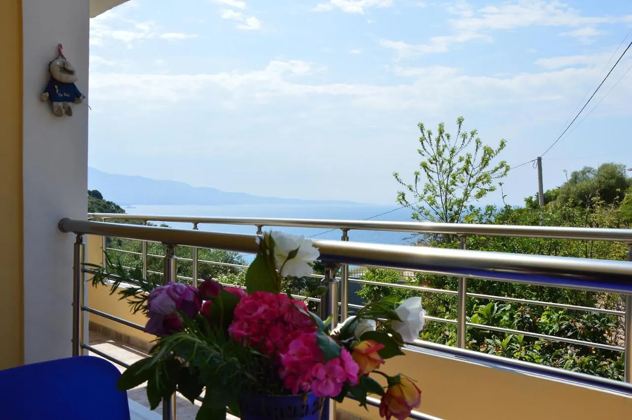 *** Apartmanhotel Mirror Beach Ksamil - Vila Zervo Saranda Albánia