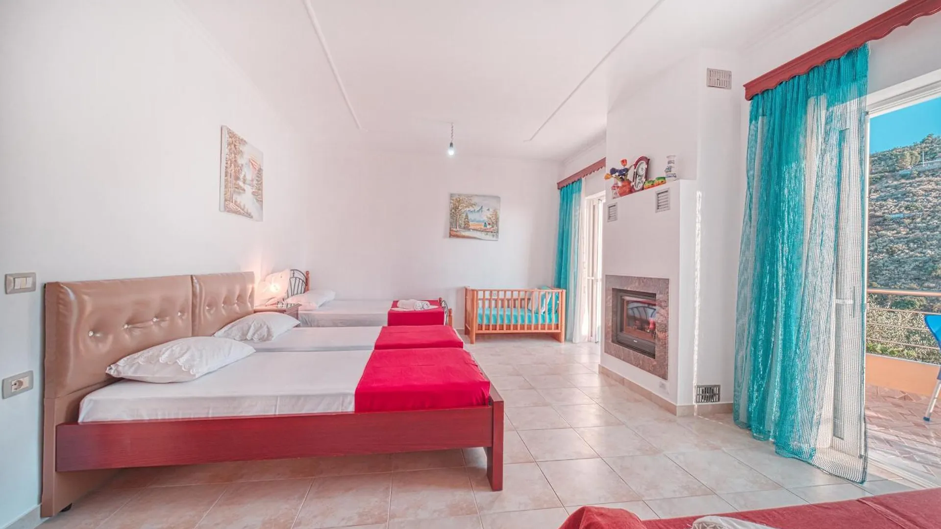 Apartmanhotel Mirror Beach Ksamil - Vila Zervo Saranda